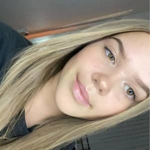 Meet your Posher, Georgia